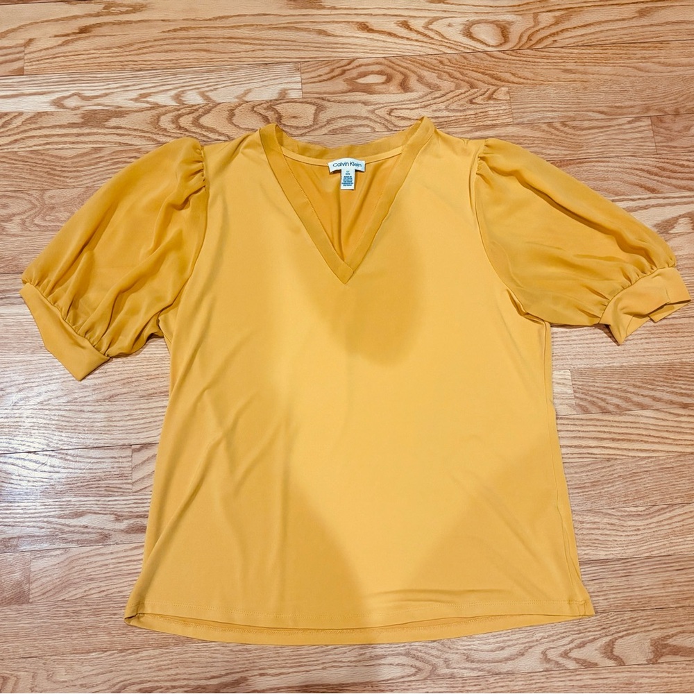NEW Calvin Klein Yellow V-Neck Top sz L